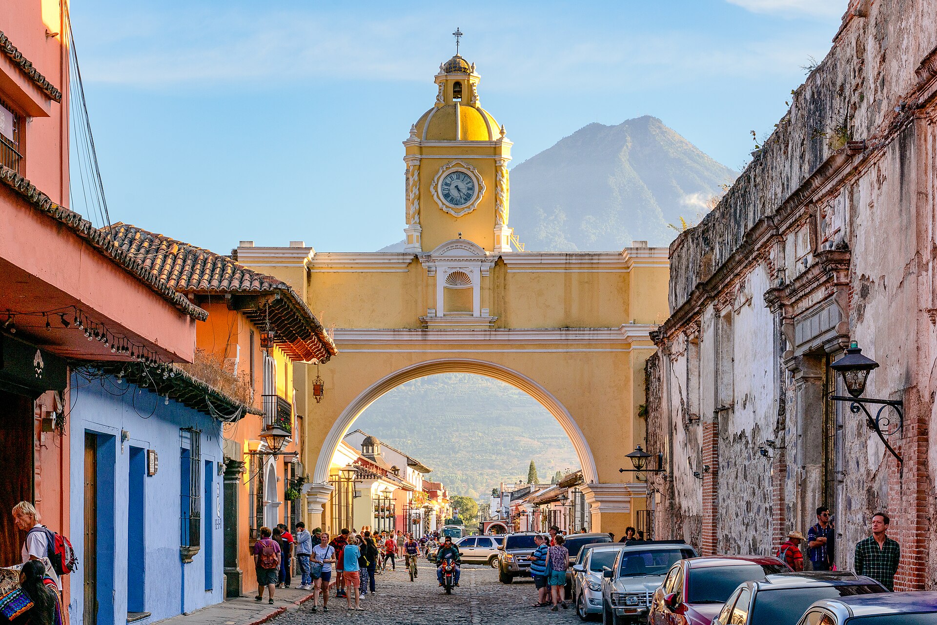 Imagem de referência relacionada a Antigua Guatemala, item descrito como capital do departamento de Sacatepéquez, Guatemala