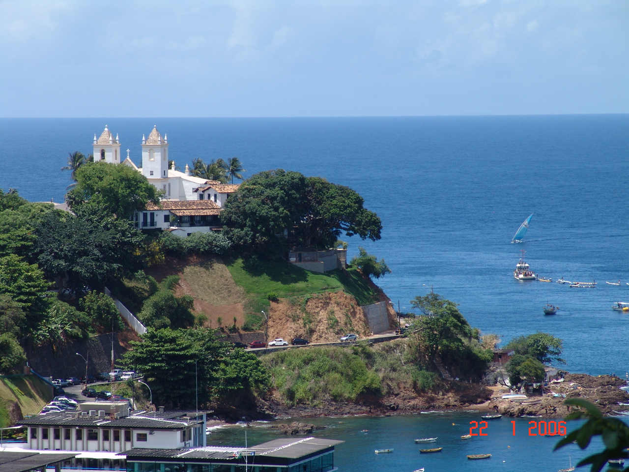 Imagem de referência de Conjunto Arquitetônico e Paisagístico do Outeiro de Santo Antônio da Barra, descrito nos dados abertos como bem tombado pelo Instituto do Patrimônio Artístico e Cultural da Bahia na cidade de Salvador