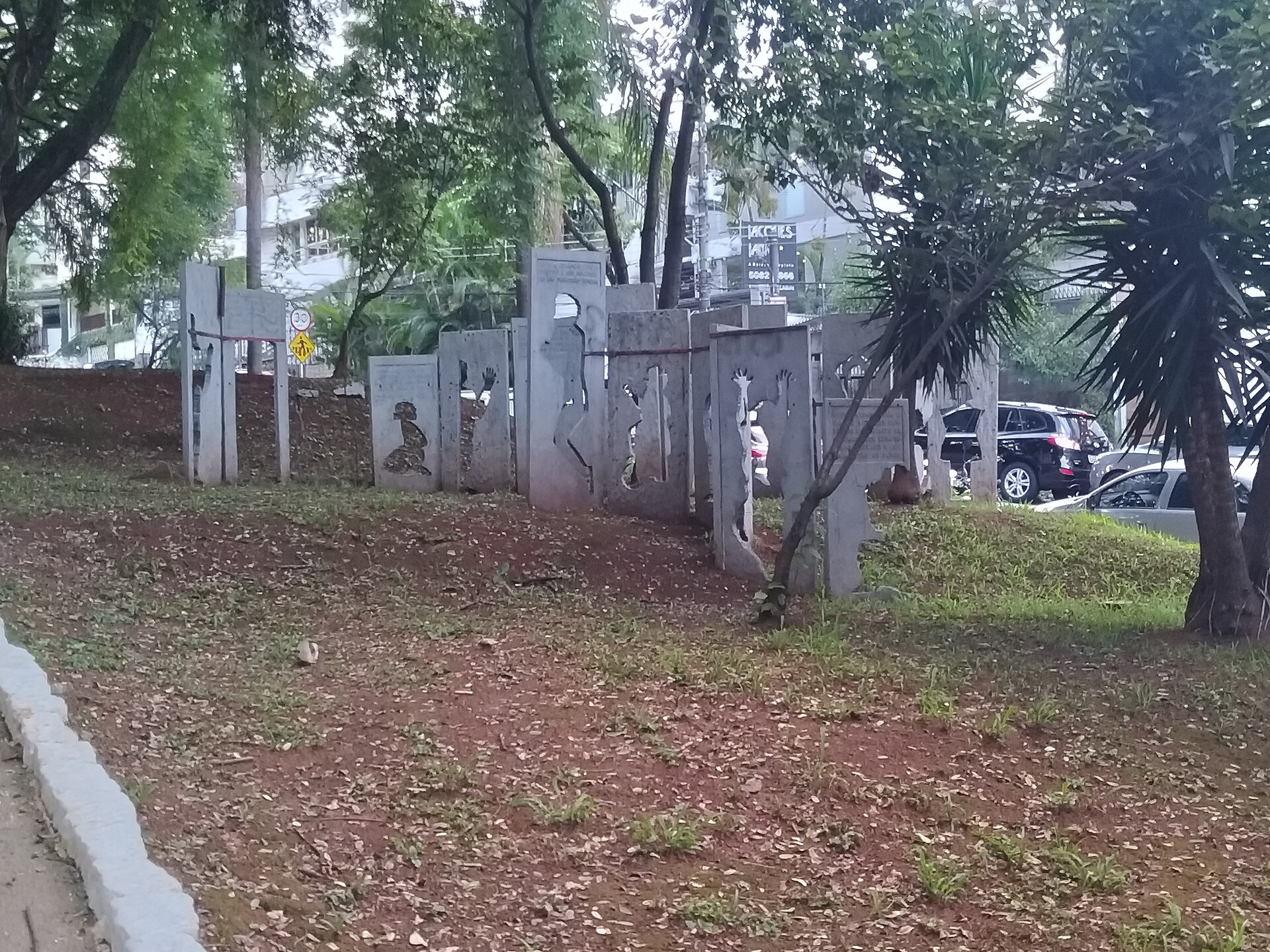 Imagem de referência de Monumento à Infância – 30 Anos da Declaração Universal dos Direitos da Criança, descrito nos dados abertos como monumento localizado no Brasil