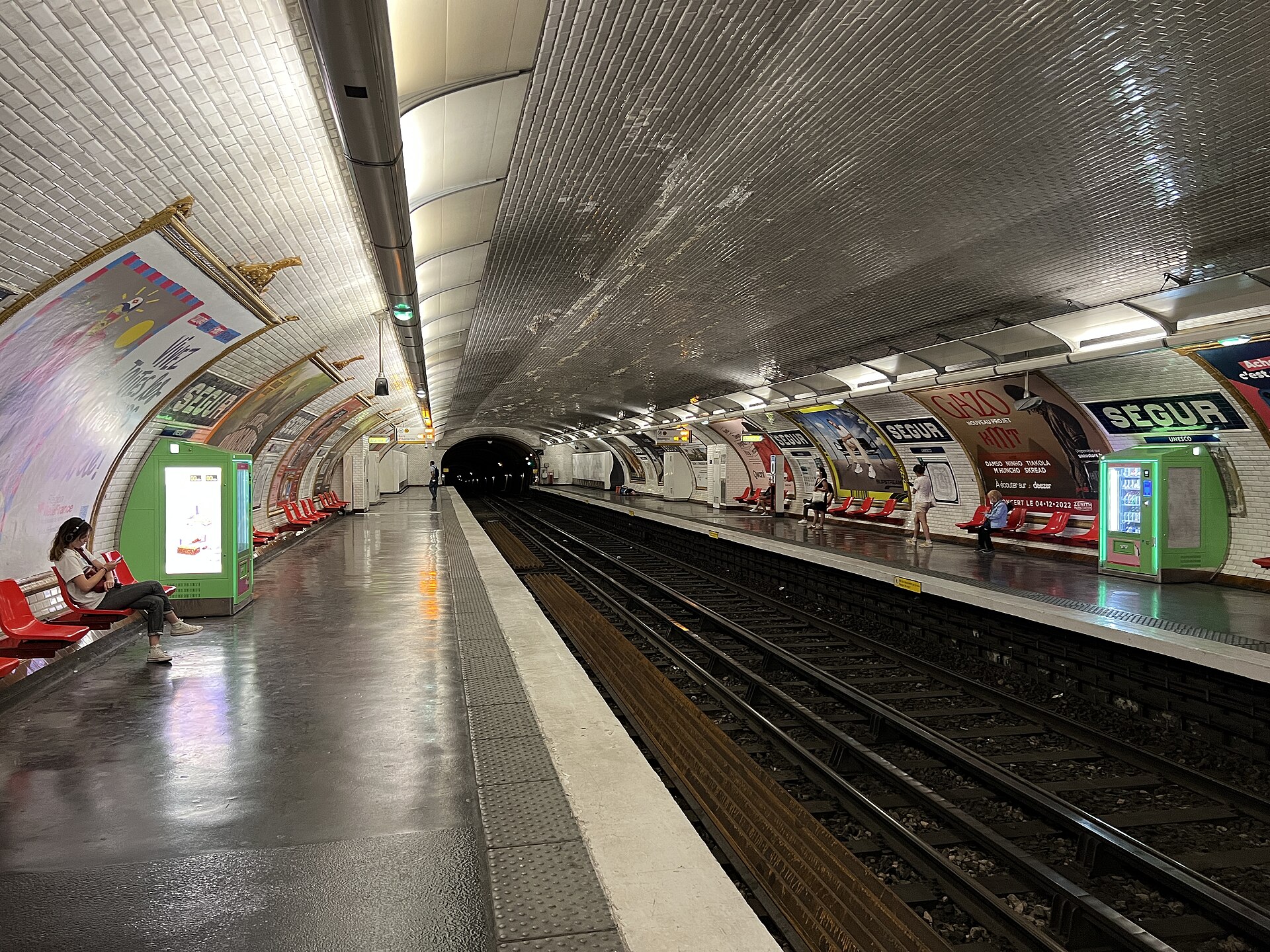 Imagem de referência de Ségur, descrito nos dados abertos como estação do Metropolitano de Paris