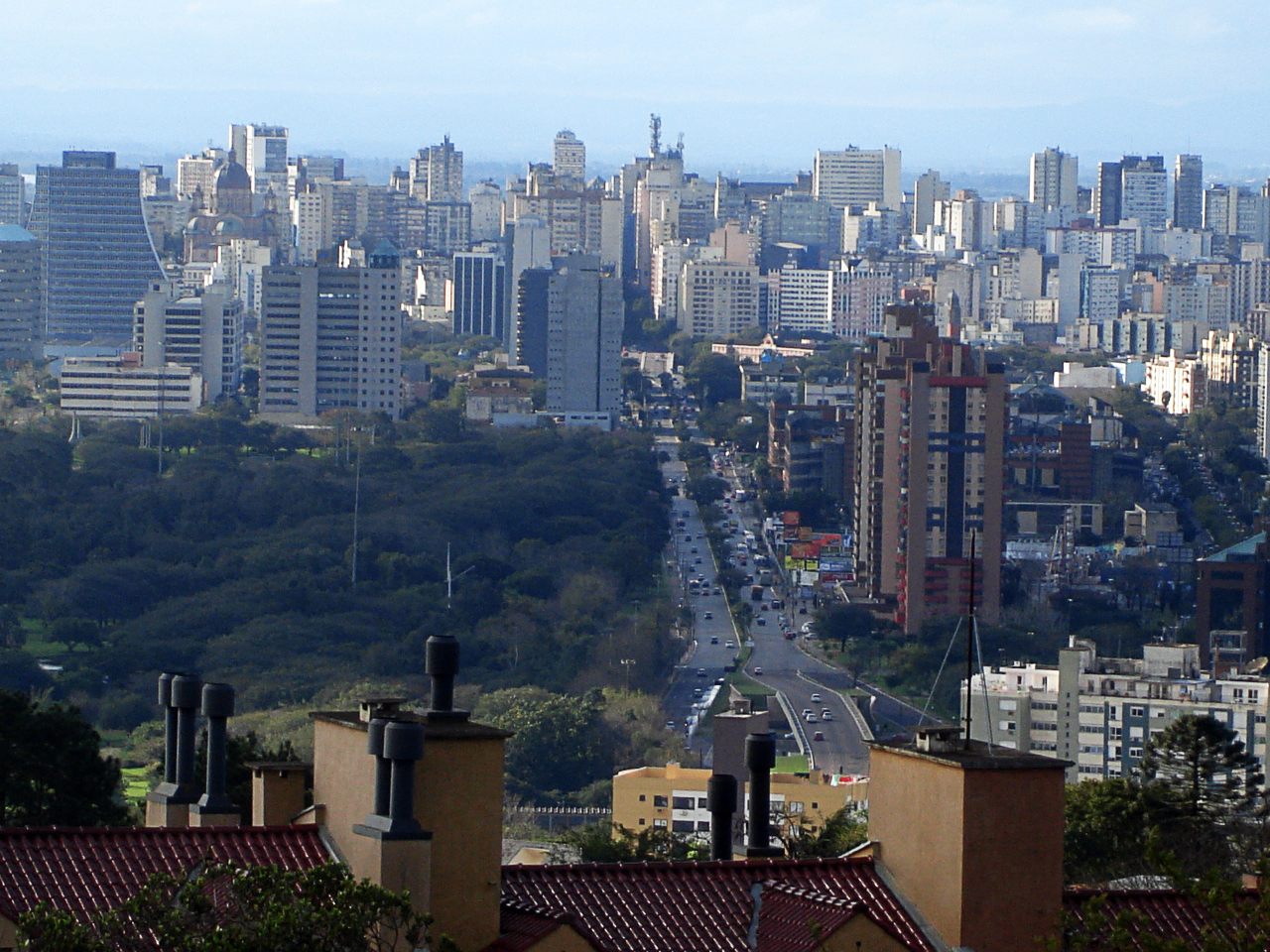 Imagem de referência de Porto Alegre, descrito nos dados abertos como município brasileiro e a capital do estado brasileiro do Rio Grande do Sul