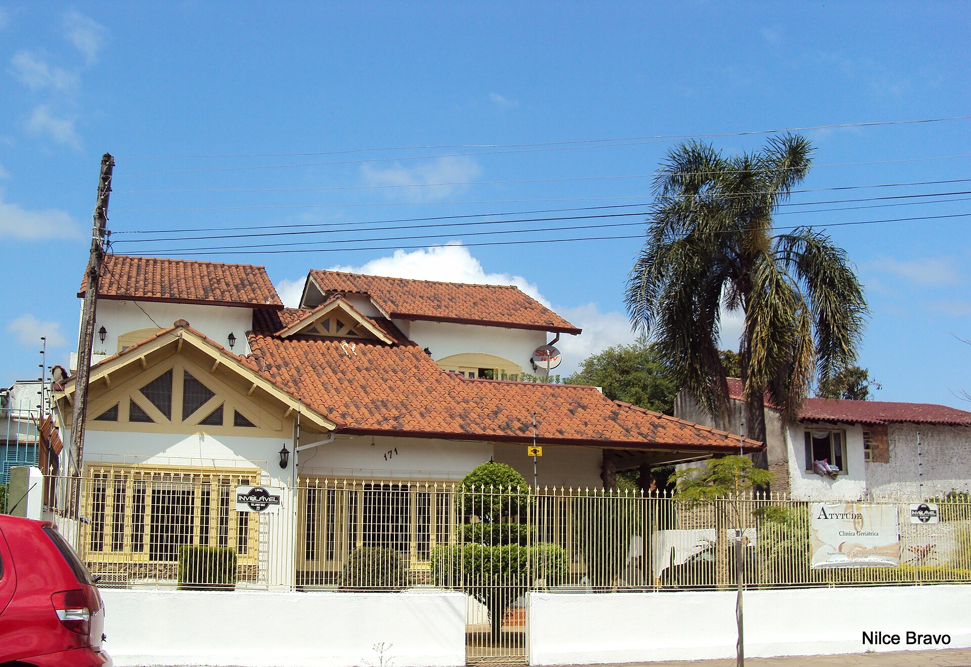 Imagem de referência de Casa das Canoas, descrito nos dados abertos como patrimônio localizado no Brasil