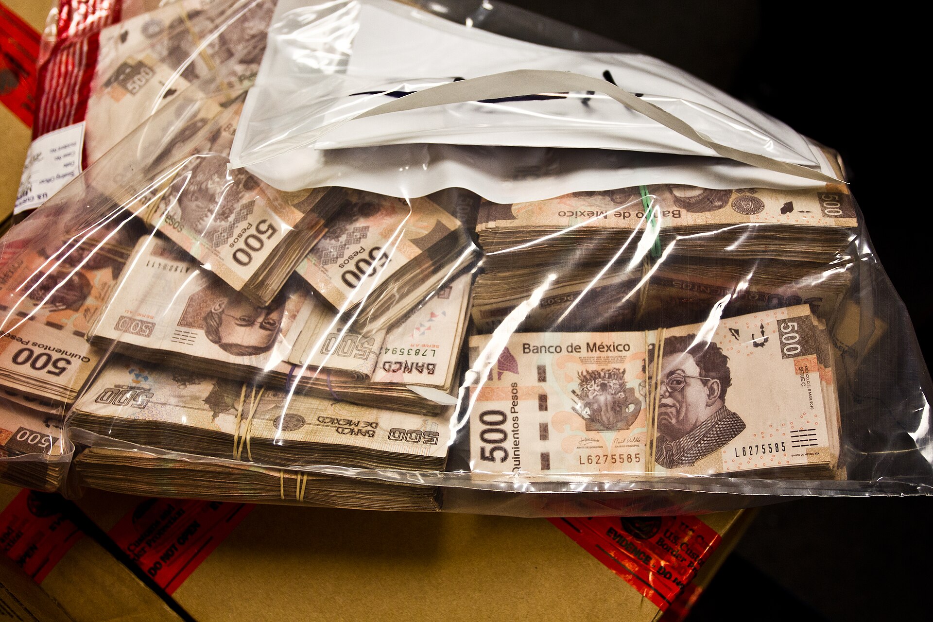 Imagem de referência de peso mexicano, descrito nos dados abertos como padrão monetário do México