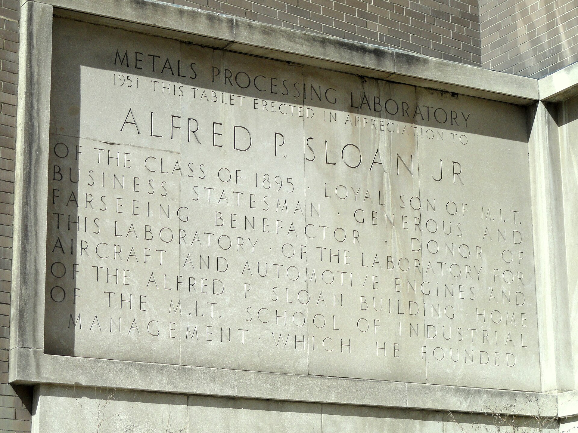 Imagem de referência relacionada a Alfred P. Sloan, item descrito como registro de referência sobre Alfred P. Sloan, organizado a partir de dados estruturados abertos