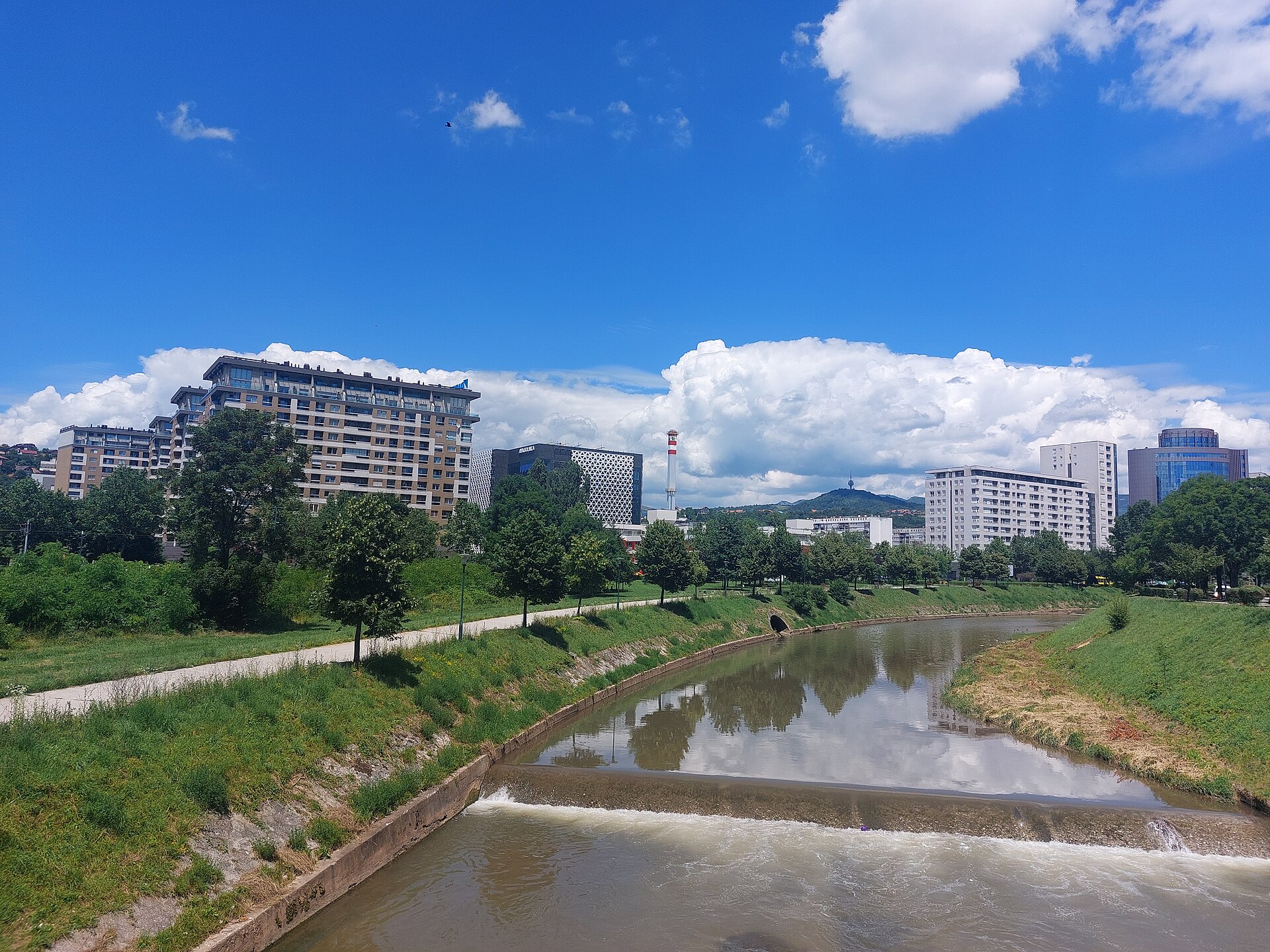 Imagem de referência relacionada a Otoka, Sarajevo, item descrito como vila da Bósnia e Herzegovina