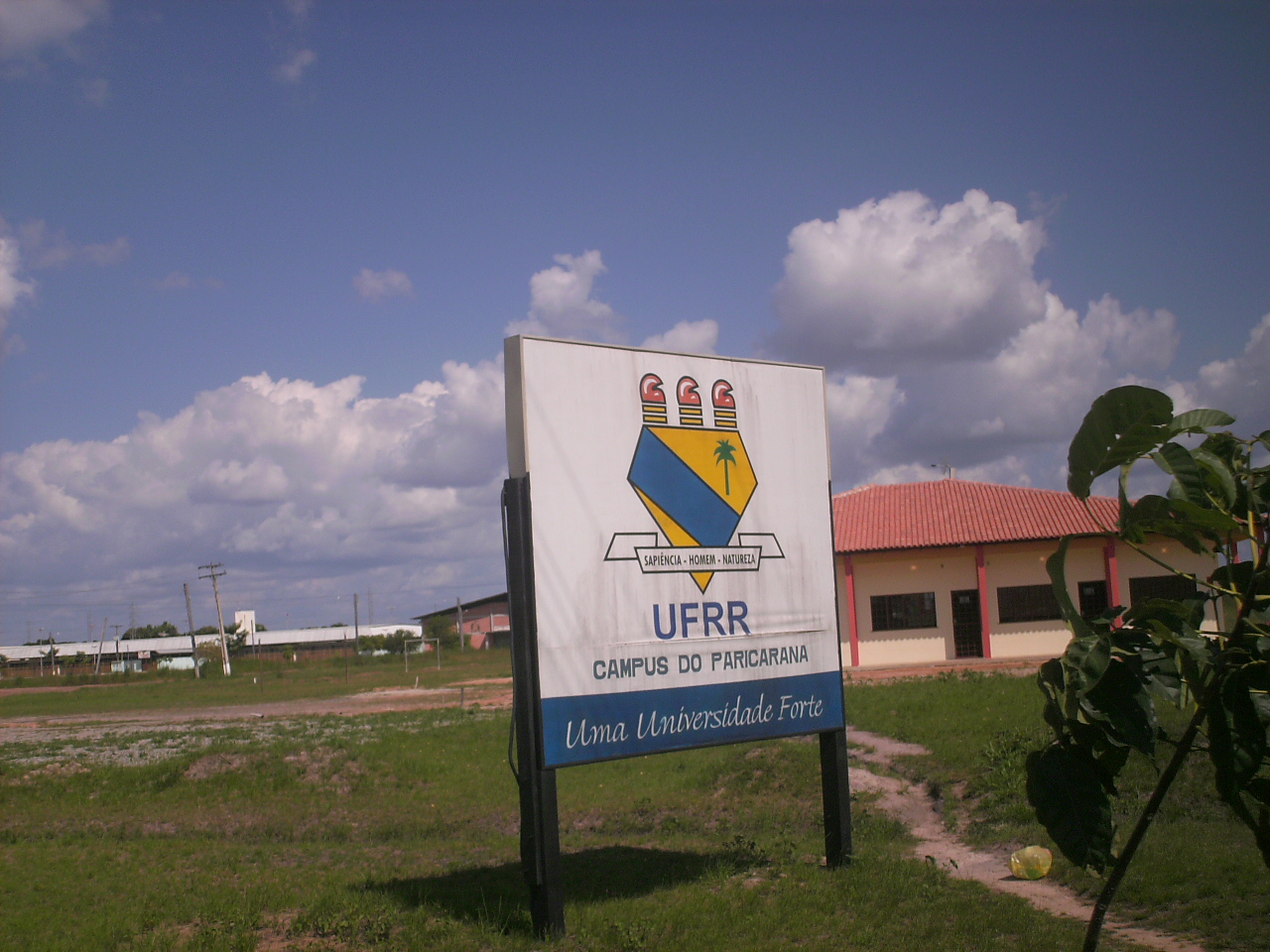 Imagem de referência relacionada a Universidade Federal de Roraima, item descrito como universidade pública federal no estado de Roraima, no Brasil