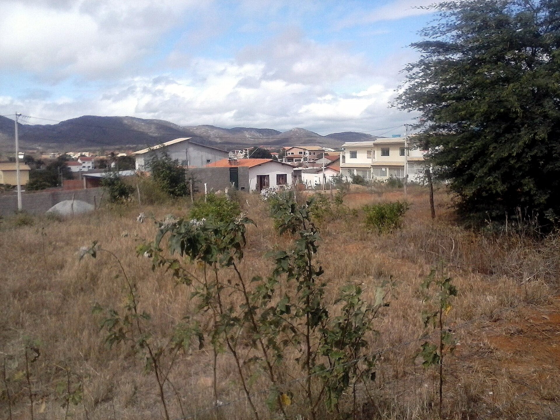 Imagem de referência de Paramirim, descrito nos dados abertos como município do Estado da Bahia, Brasil