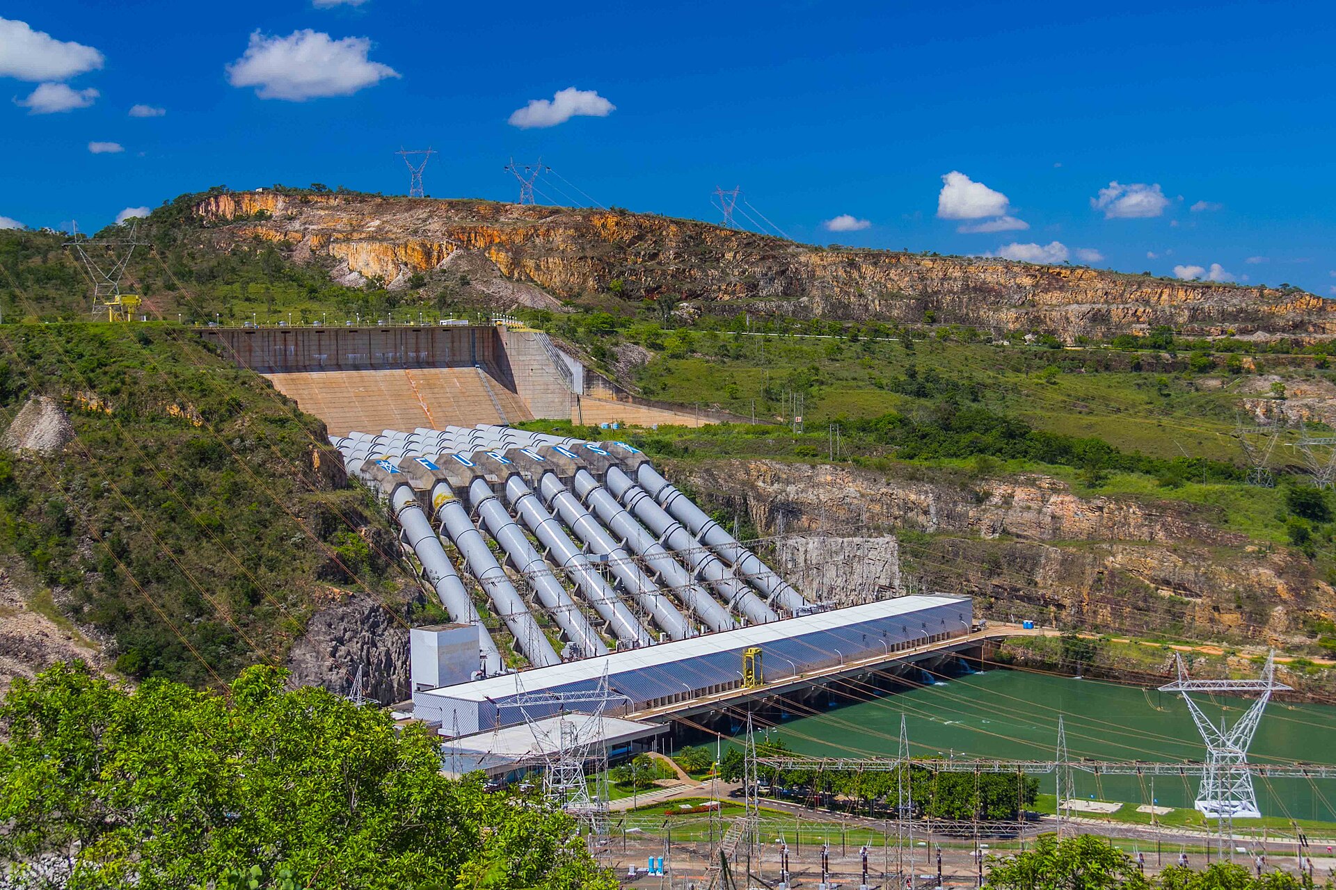 Imagem de referência de Usina Hidrelétrica de Furnas, descrito nos dados abertos como usina hidrelétrica do Brasil, no sul de Minas Gerais