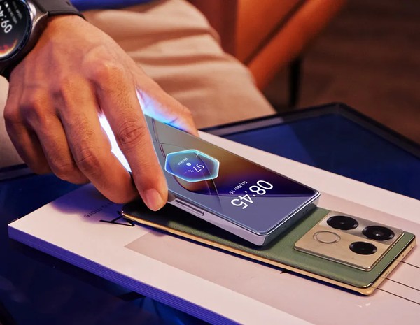 4 eletrônicos que você pode carregar usando o seu celular, mas não sabia