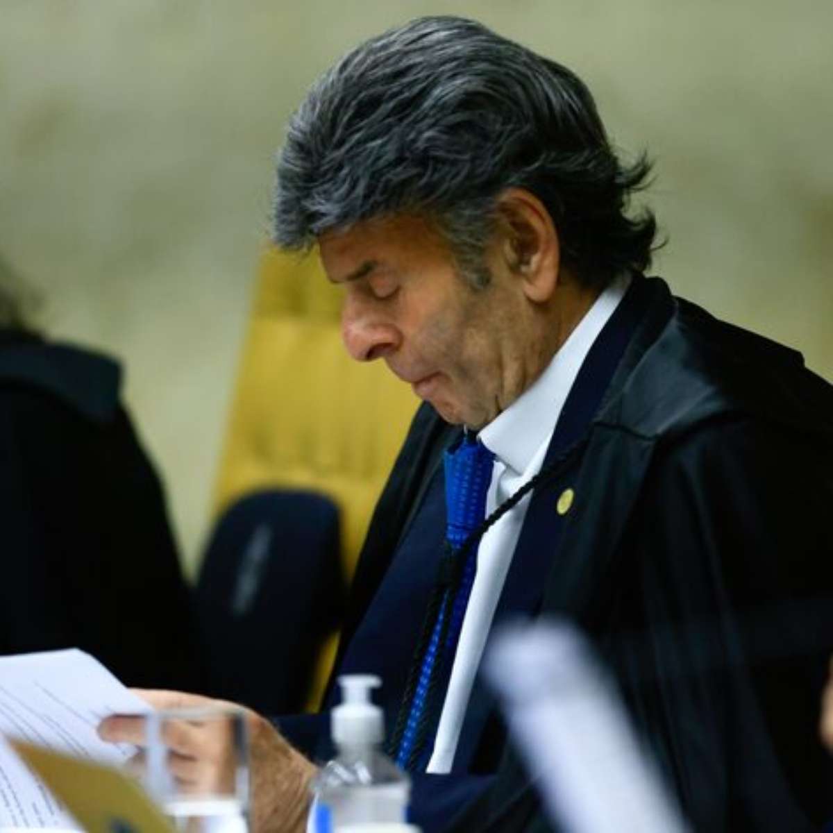 Fux pede acesso a inquéritos das fake news e da trama golpista para analisar ilegalidades