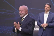 Lula e Flávio Bolsonaro