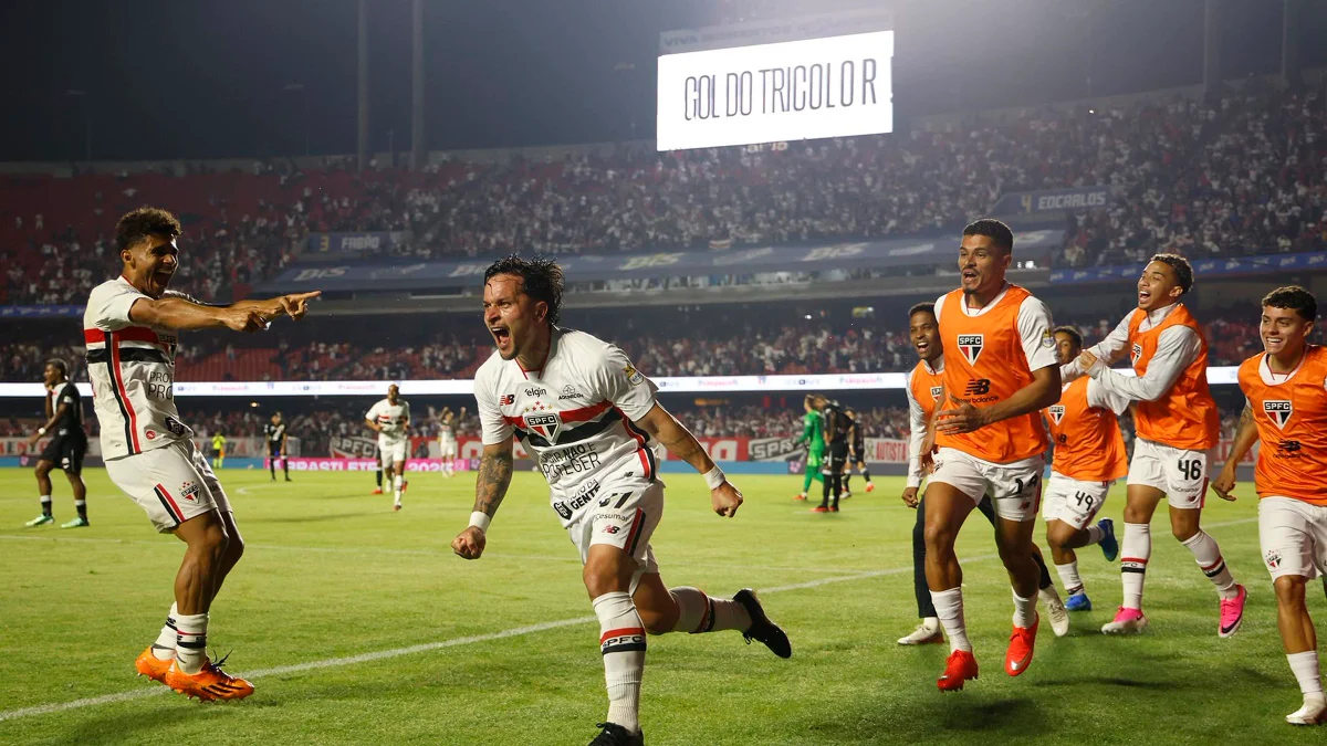 São Paulo vence Vasco e se firma na briga por vaga na Libertadores 2027