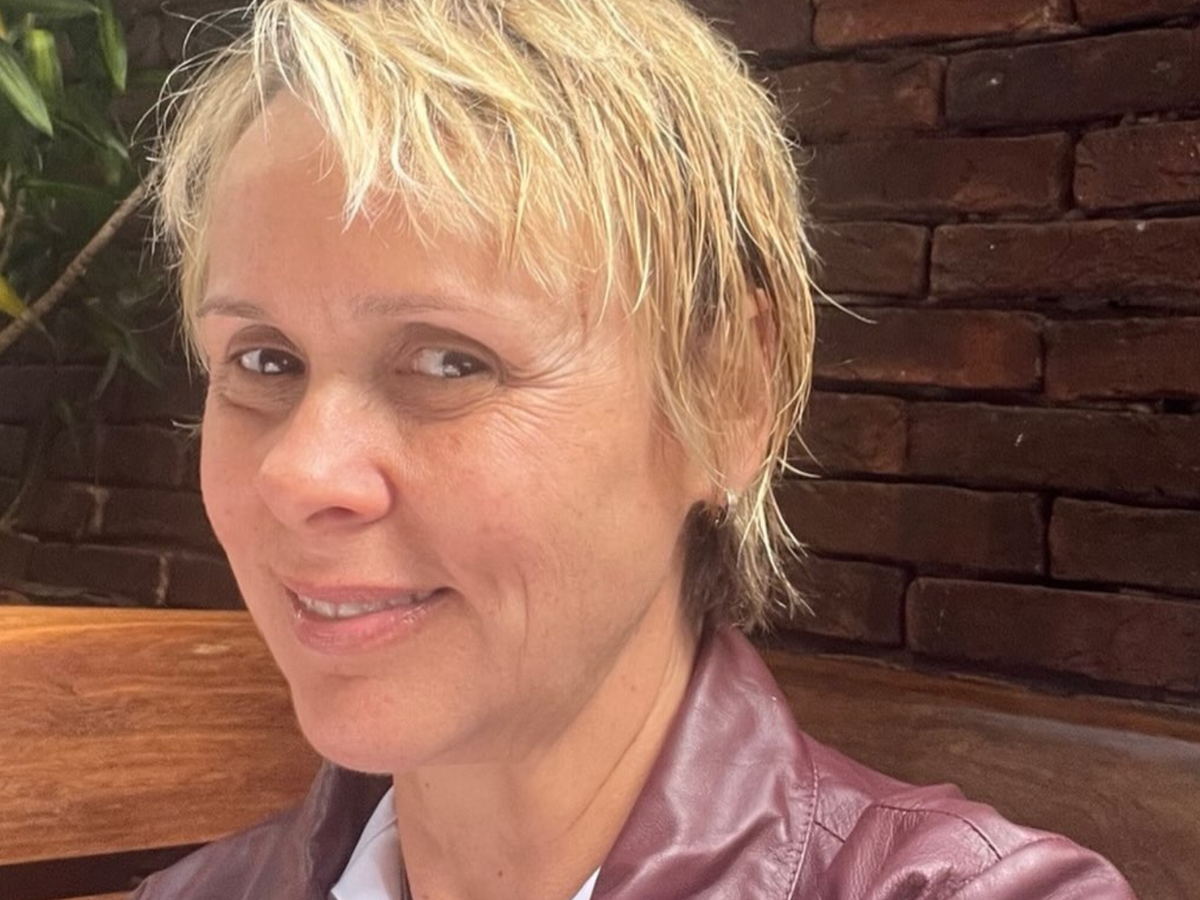 Giulia Gam faz alerta para uso abusivo de remédios: 'Fui excessivamente dopada'