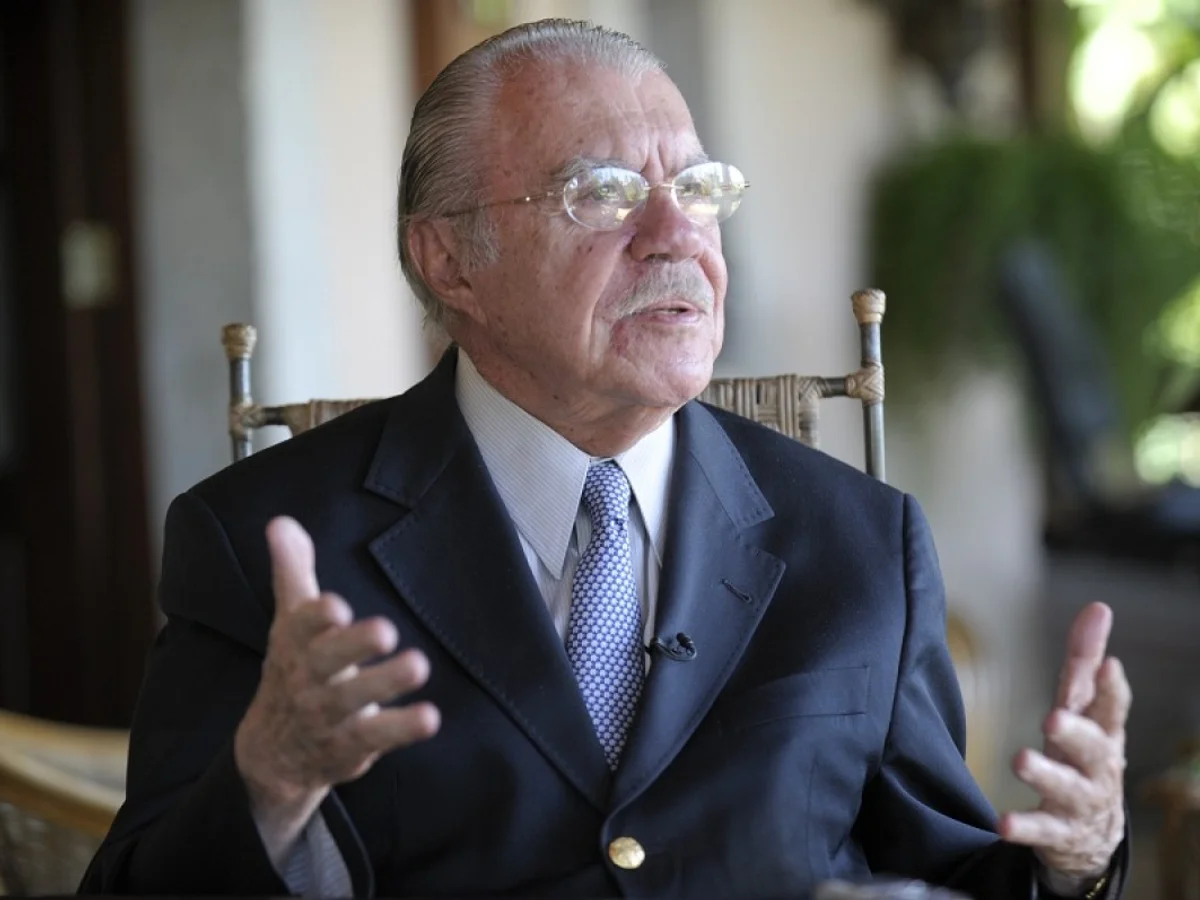 Internado, Sarney permanece estável e apresenta boa evolução na recuperação
