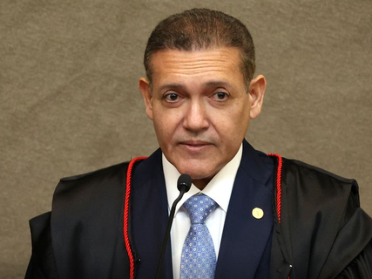 Mensagens citam Kassio e quarto 'com 5 meninas' em festa no triplex de Vorcaro, diz site
