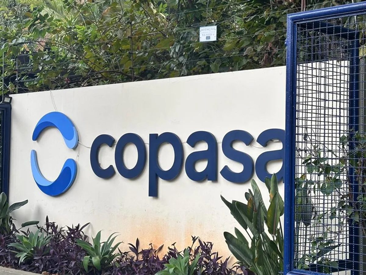 Com bairros sem água, cidade mineira "rompe" contrato com a Copasa