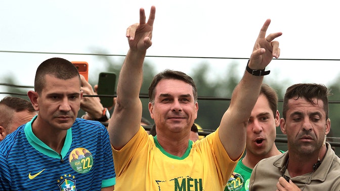 A onda conservadora esbarra em obstáculo no Brasil enquanto Lula resiste ao desafio de Bolsonaro