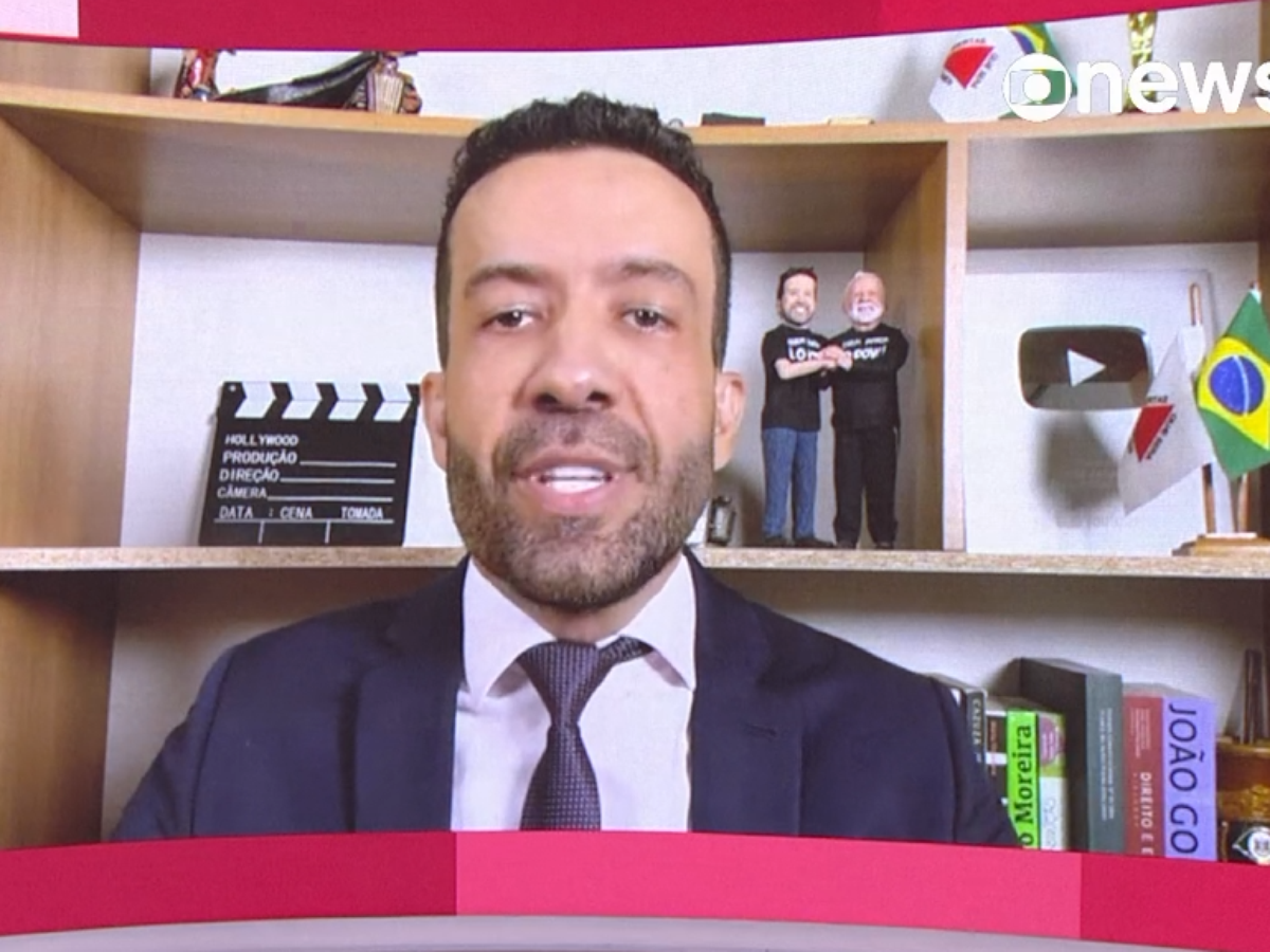 'Decisão que determinou registro é ilegal', diz Janones sobre canal de WhatsApp