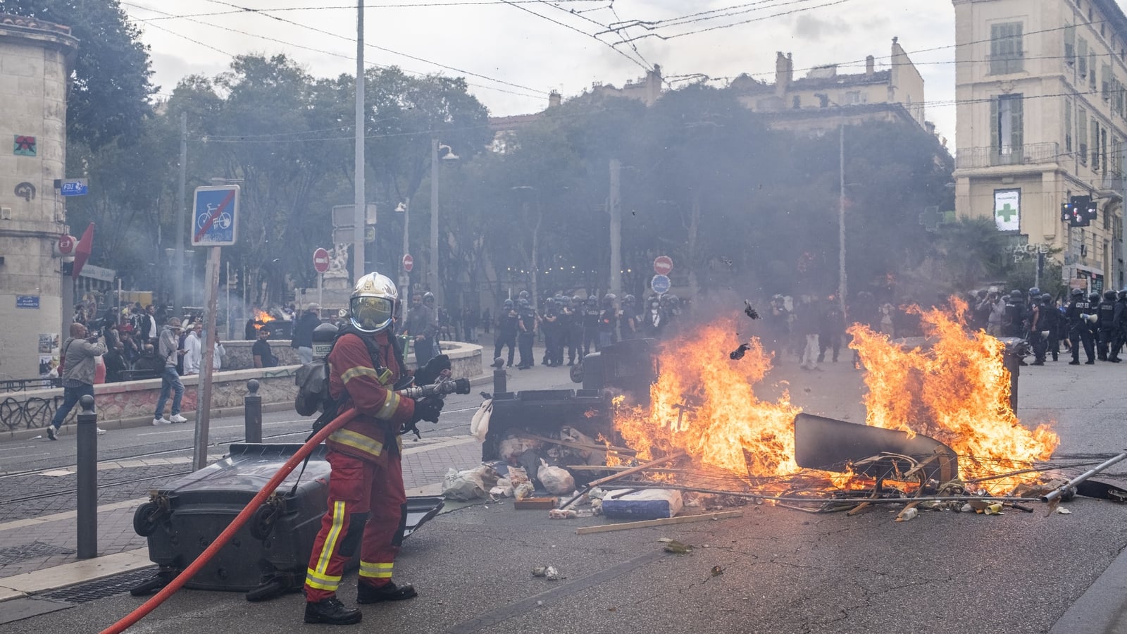 A França se prepara para novas manifestações estudantis em todo o país