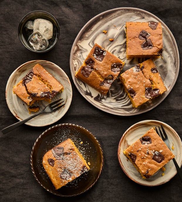 Fritters e bolo de chocolate: as receitas de Thomasina Miers para cozinhar com abóbora