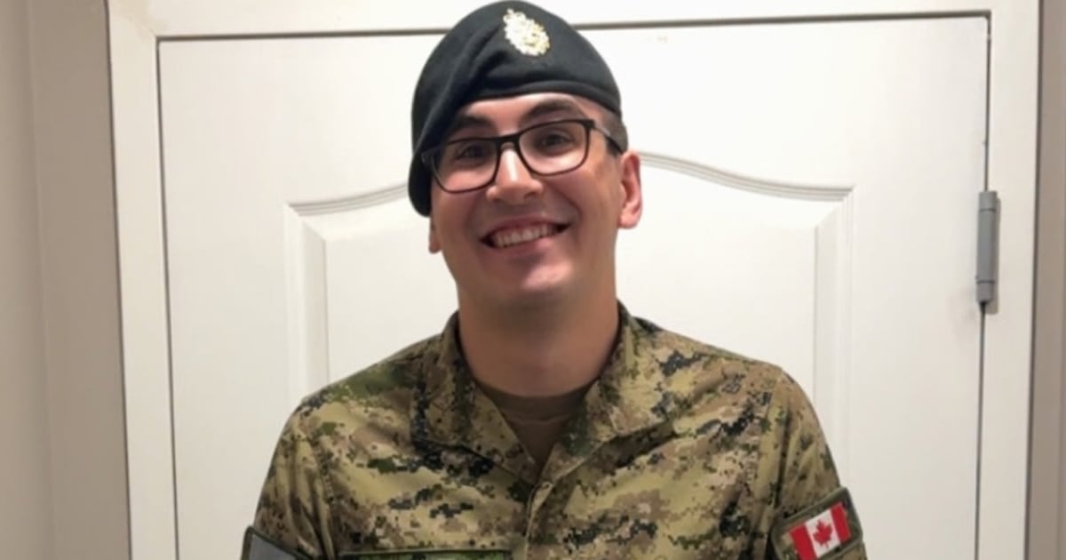 'Você apenas se sente tão impotente': Família do soldado gravemente queimado no incêndio da CFB Wainwright mantém a esperança