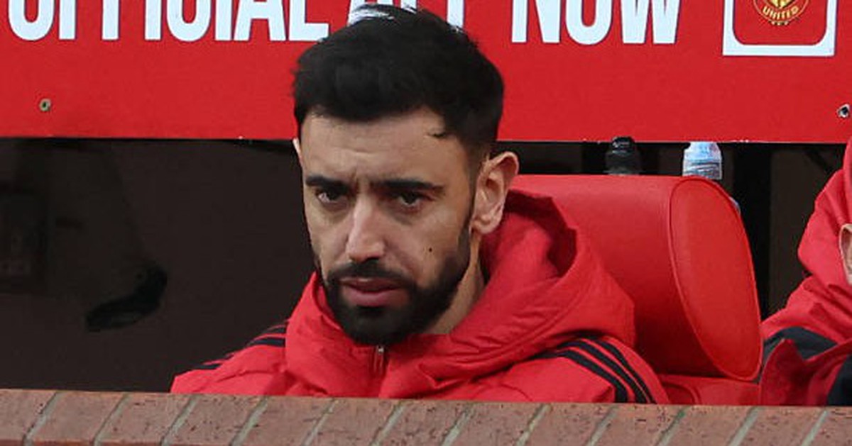 Bruno Fernandes foi alvo da ira dos torcedores após a derrota humilhante do MU