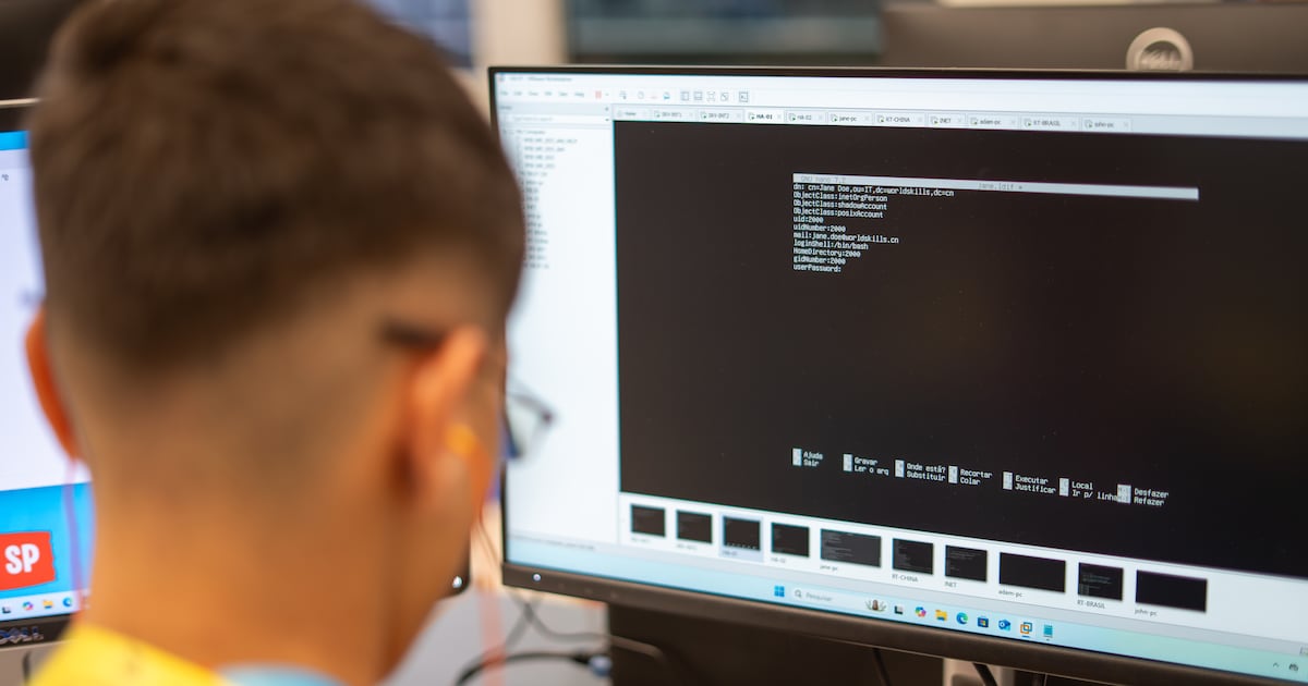 Escolaridade no Brasil não entrega aprendizagem suficiente para a indústria do futuro, aponta estudo