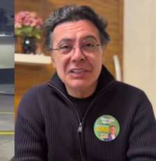 Marcelo Aguiar construiu carreira entre a música e a política e atualmente ocupa uma cadeira na Assembleia Legislativa de São Paulo Foto: Reprodução/TV Globo/Facebook / Perfil Brasil