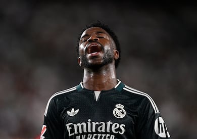 Expulsão, vida pessoal e só um gol: Vini Jr. enfrenta a pior temporada no Real Madrid