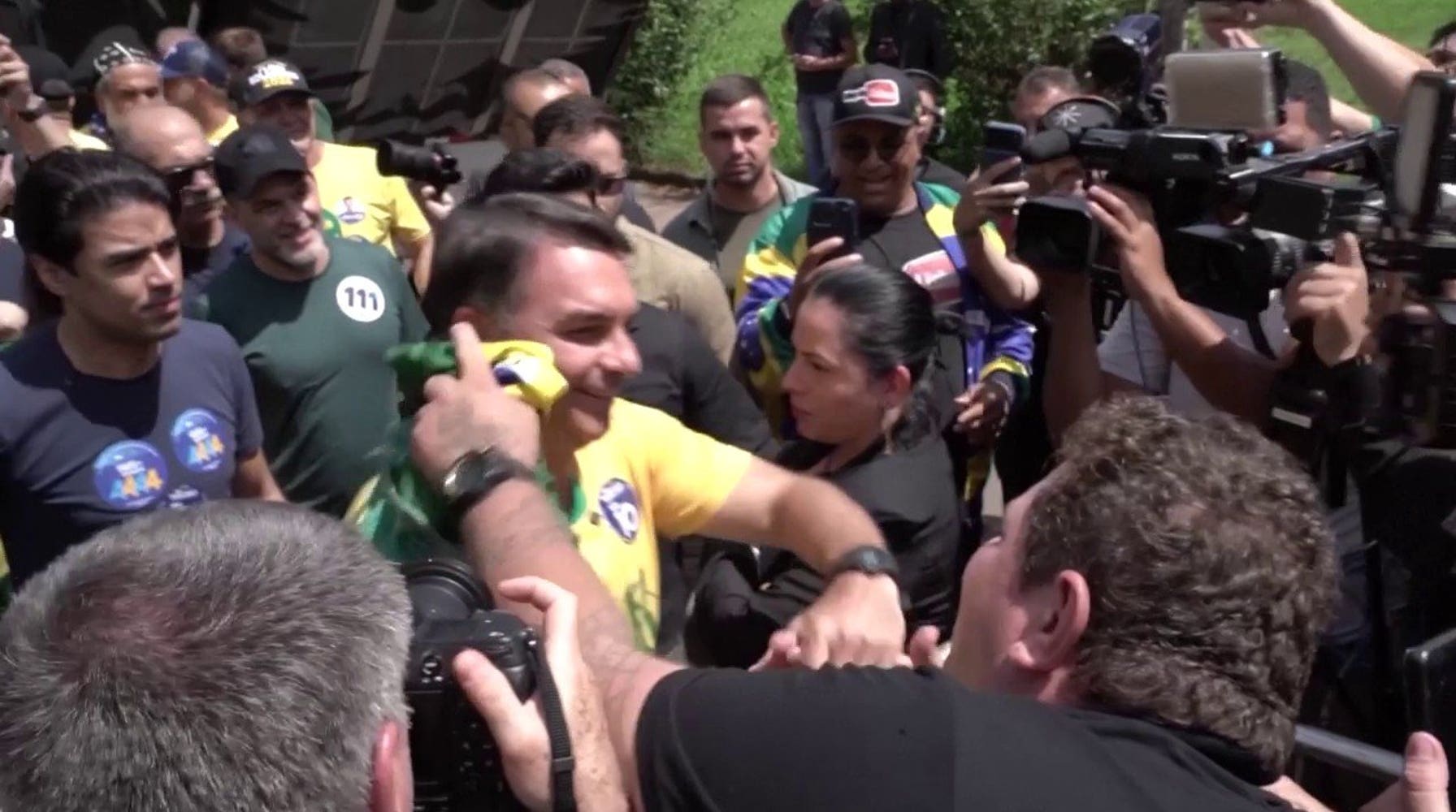 A onda conservadora esbarra em obstáculo no Brasil enquanto Lula resiste ao desafio de Bolsonaro