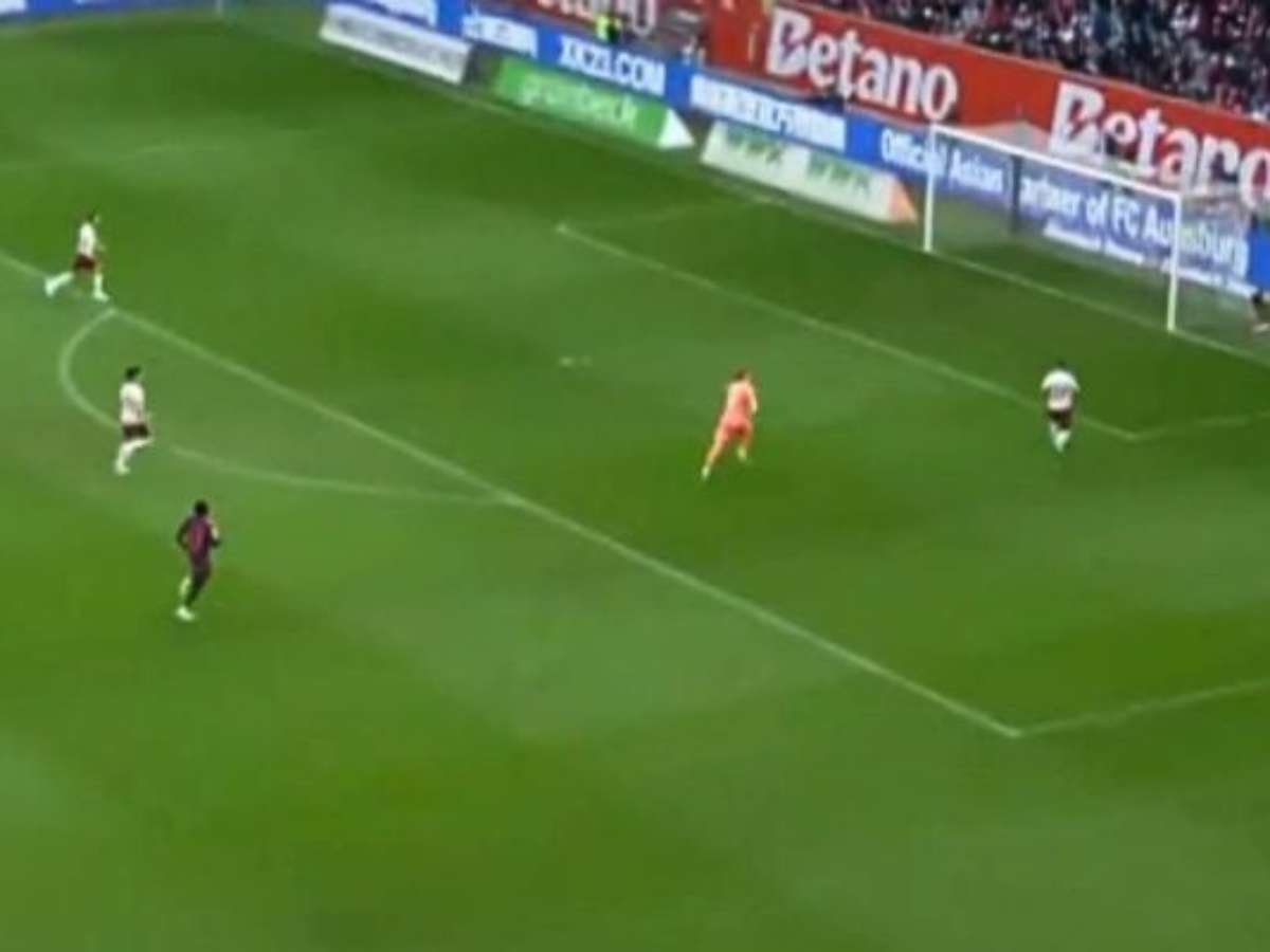Neuer falha, e Bayern sofre gol mais rápido da história do Alemão